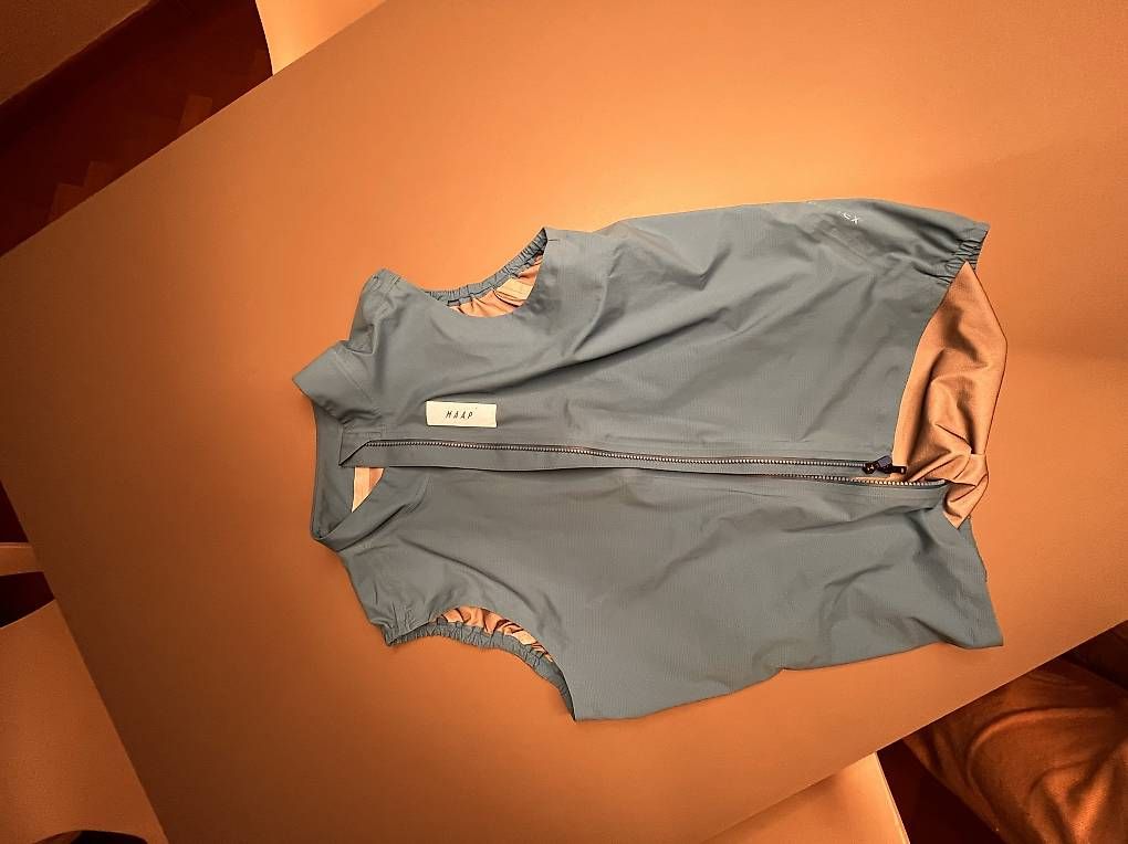 Gilets & Westen: MAAP Pro Atmos Vest, Size L – Gebraucht aus Zürich von benutzername121314 1