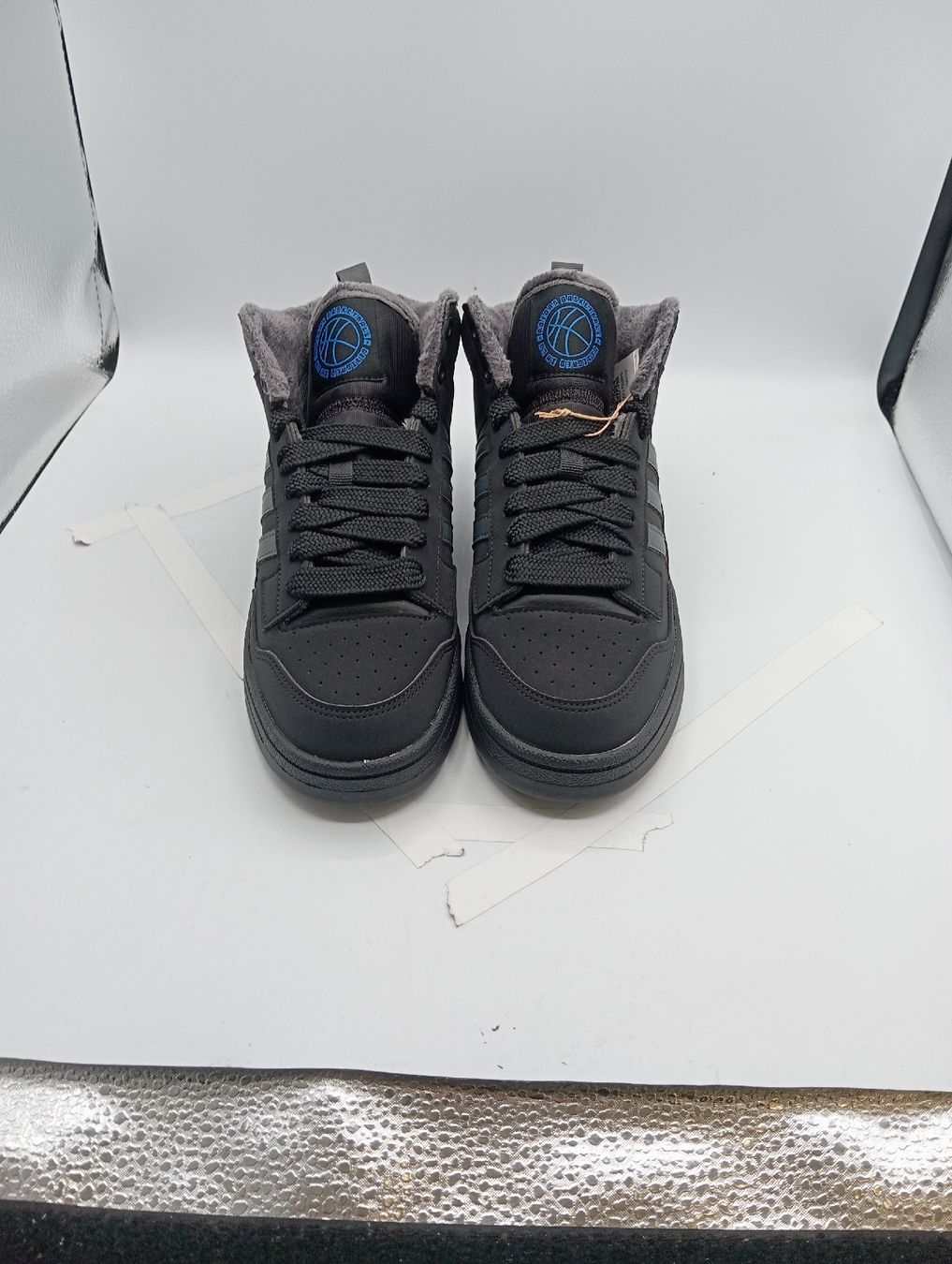 Adidas Scarpe per ragazzi: Adidas Rapid Court Mid J Winter (EU40) – Nuovo e nell'imballaggio originale da Schaffhausen venduto da outlez 2