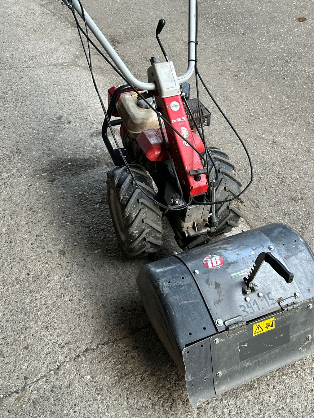 Honda Tutte le macchine: Stema Brik5S  Honda Bodenfräse – Usato da Tagelswangen venduto da Axel_36 2