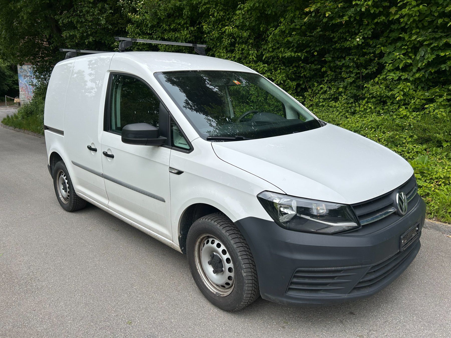 VW Veicoli commerciali: VW Caddy 1.0 TSI, BlueMotion Technoly, ab MFK und Service!!! – Usato da Bern venduto da Thg0 1