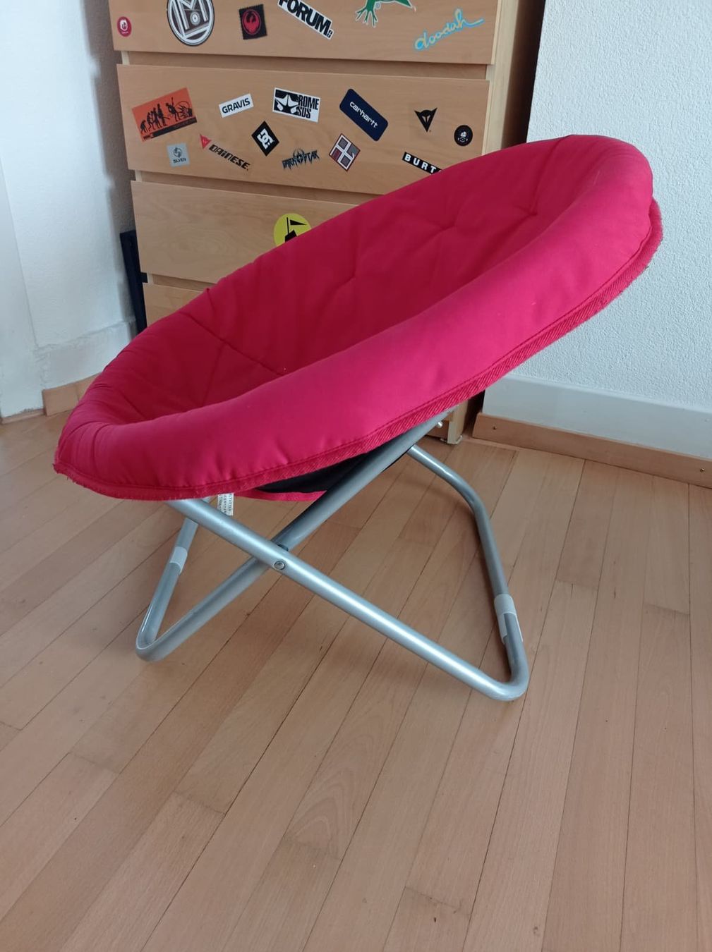 Ikea Poltrone: roter Sessel – Usato da Bern venduto da spa_ybz5 4
