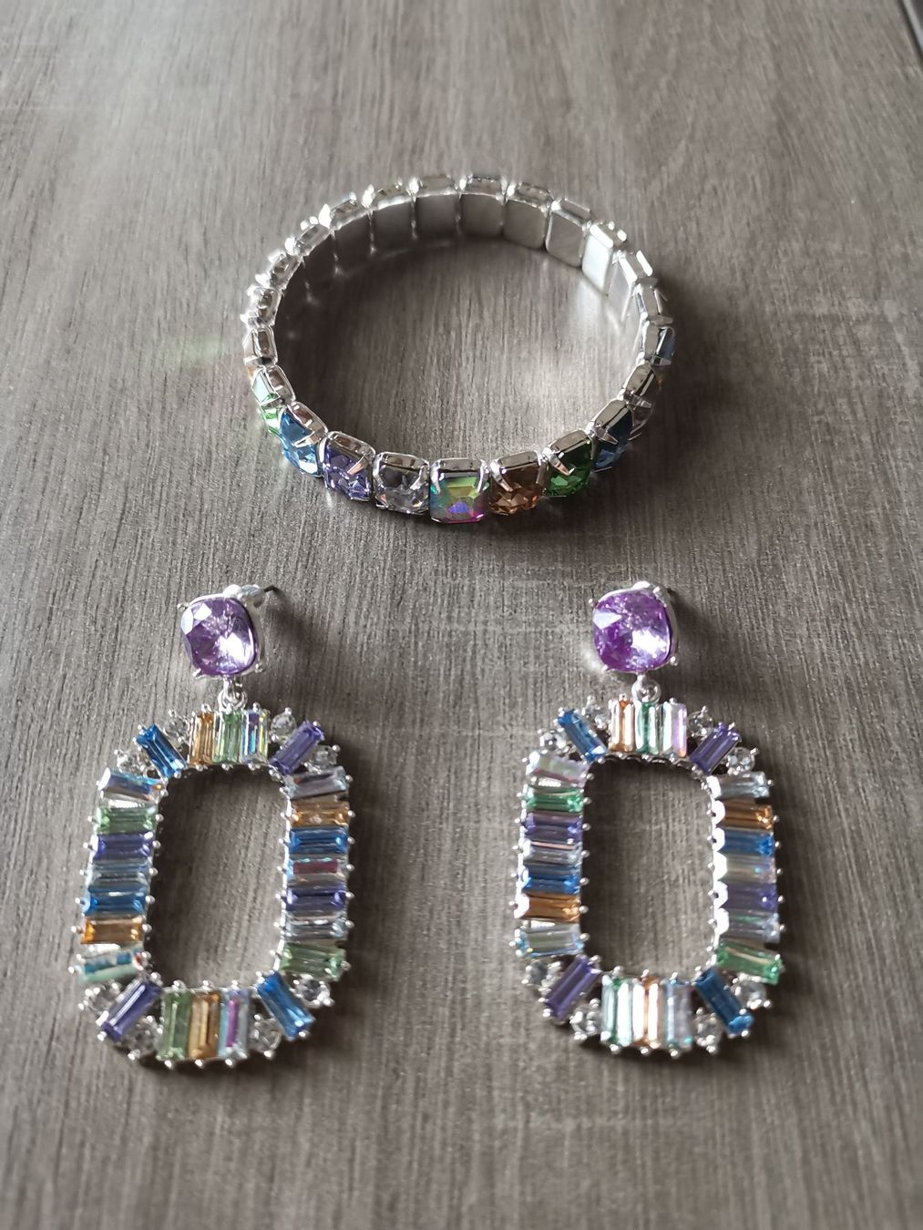 Altri gioielli: Set Bracellet avec Boucles d'oreilleis – Usato da Carouge GE venduto da nat_fc8l