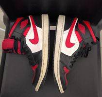 Air Jordan 1 Mid Bred Toe". Größe US 7.5 / EU 40.5.