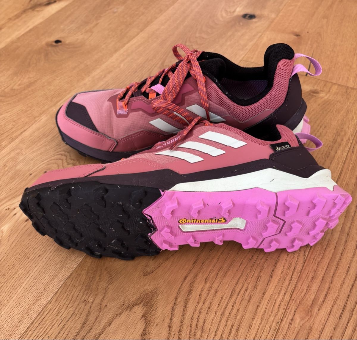Adidas Scarpe da donna: Adidas Terrex Wanderschuhe Gr. 41.5 – Usato da Glarus venduto da NaSaGaTh