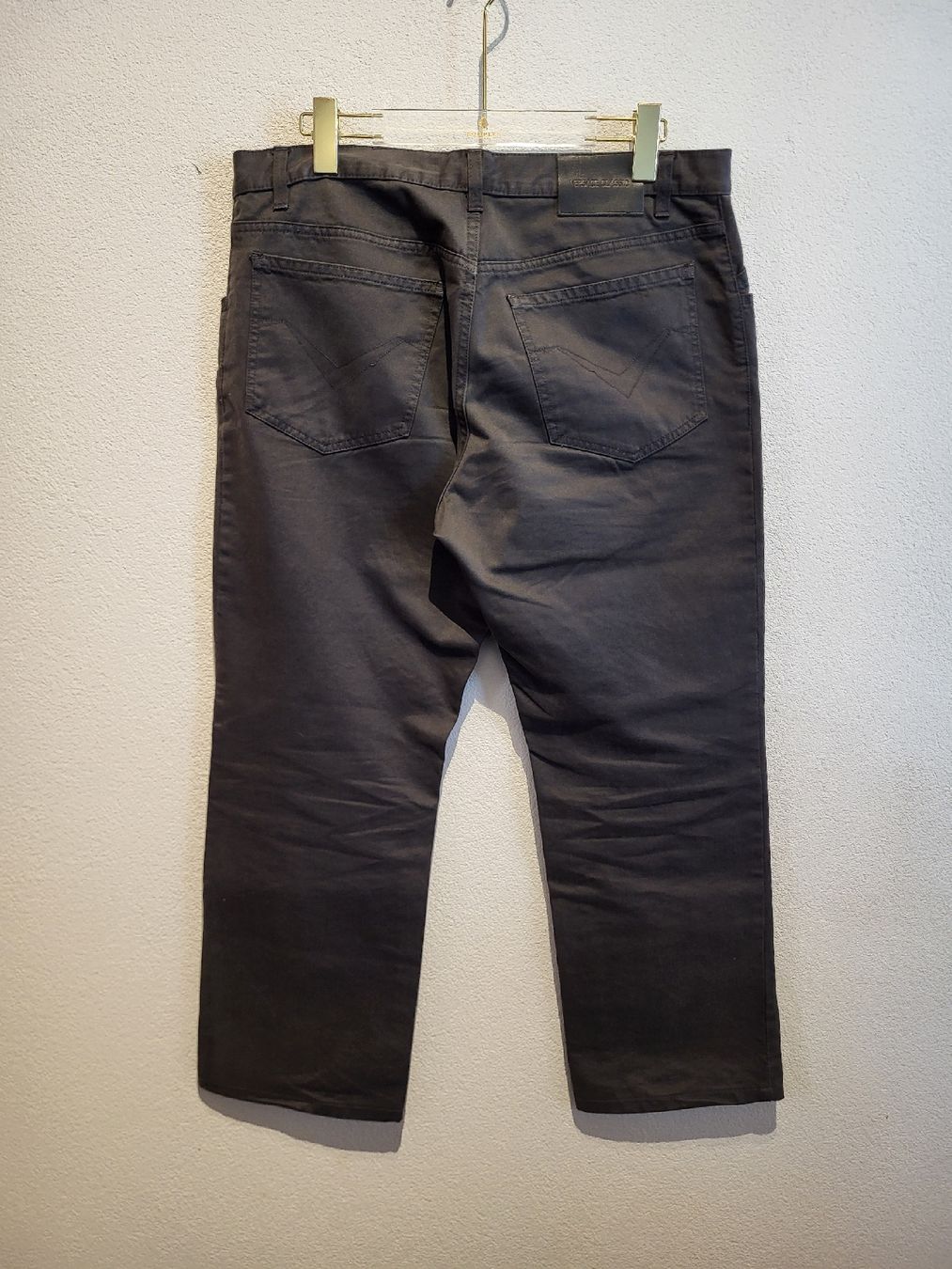 Versace Jeans: VERSACE - Jeans Taille 36, Excellent État – Usato da Haute-Nendaz venduto da DetoutDerien 5