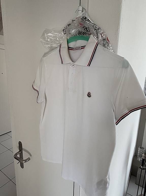 Moncler Magliette Polo: Moncler Polohemd (Grösse L) – Usato da Walchwil venduto da AlonsoXXX