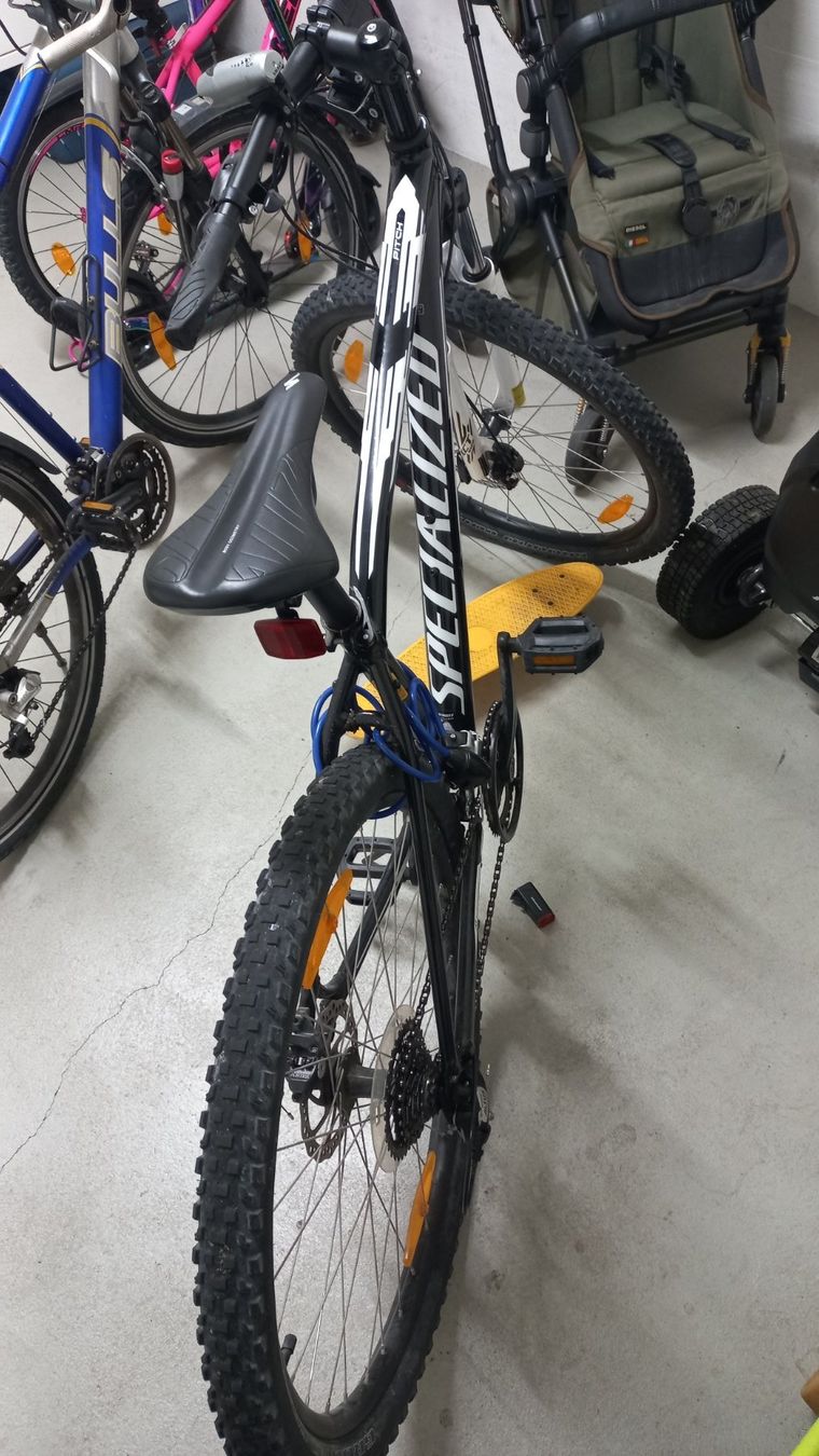 Specialized Velos: Mountainbike Specialized – Gebraucht aus Winterthur von  3