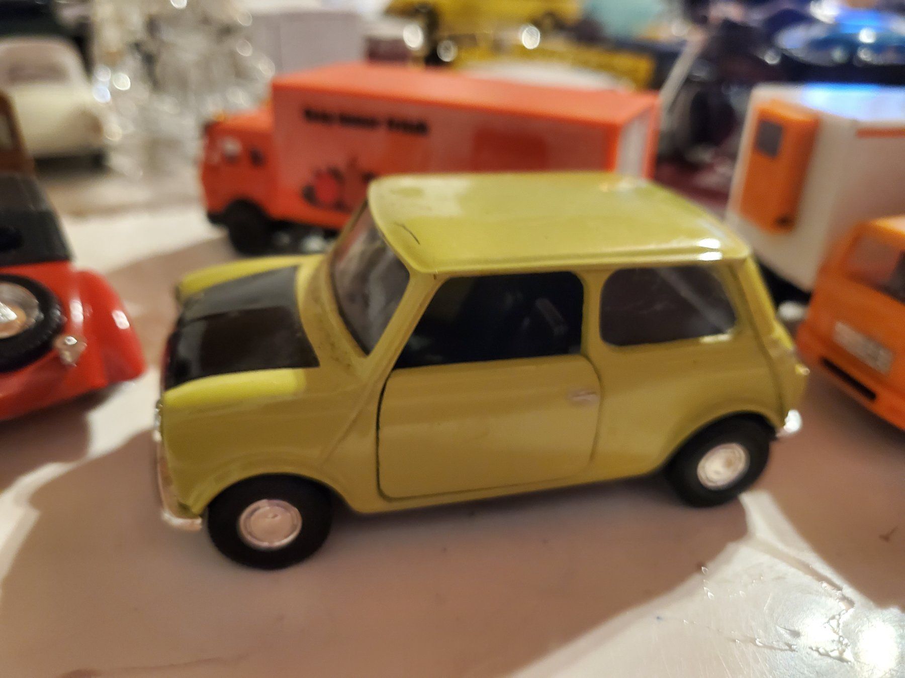 Corgi Toys Modellini d'auto: Mini von Mr. Bean Corgi Toys – Usato da Balsthal venduto da redcarpet 1