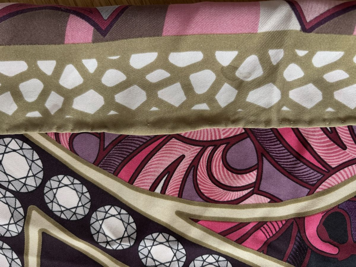 Foulard & Sciarpe: Seidenschal von Carl F. Bucherer – Usato da Staufen venduto da Fir3worX 2