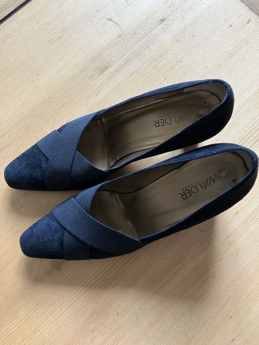 Damenschuhe: elegante Walder Pumps 39 schwarz – Gebraucht aus Bern von robertch