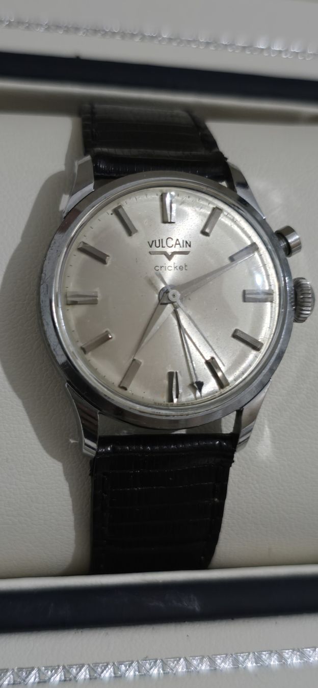 Vulcain Uhren: Montre Vulcain Cricket – Gebraucht aus Les Acacias von watinjo
