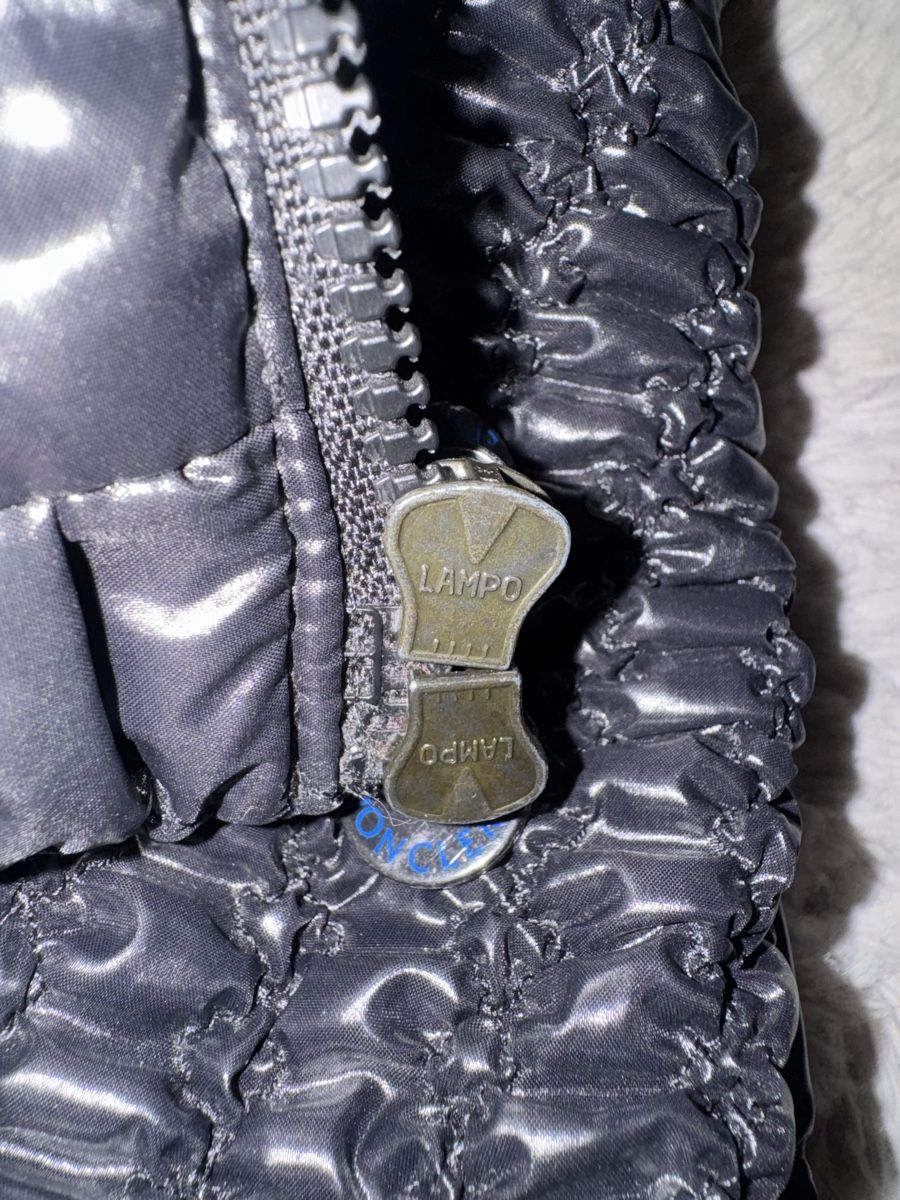 Moncler Jacken: Moncler Puffer Jacket Black Size 3 Good Condition – Gebraucht aus Arzier-Le Muids von kol_6zbr 5