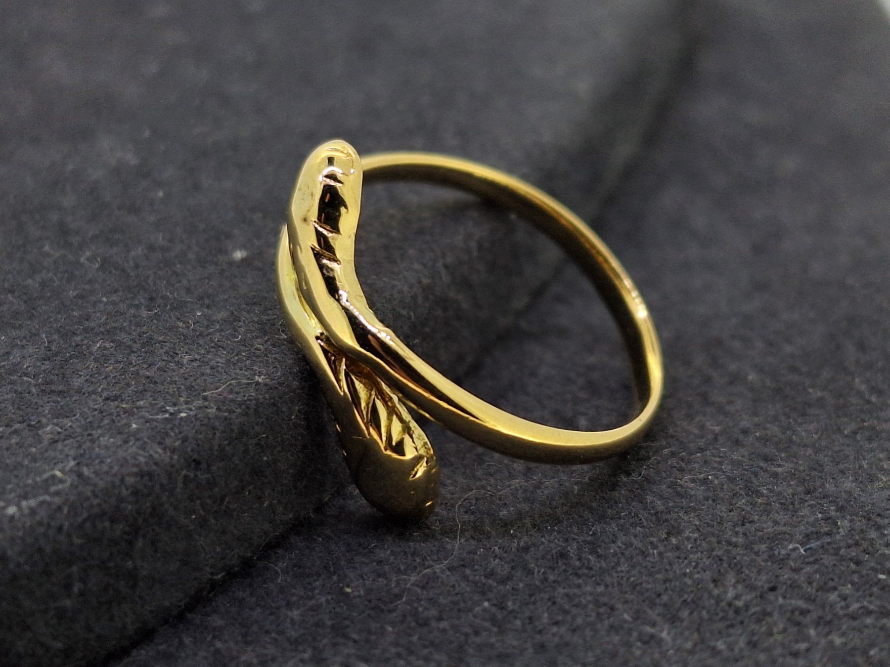 Bagues: Edler Ring in 750 Gelbgold – D'occasion à Unterägeri par Altgoldschmuck