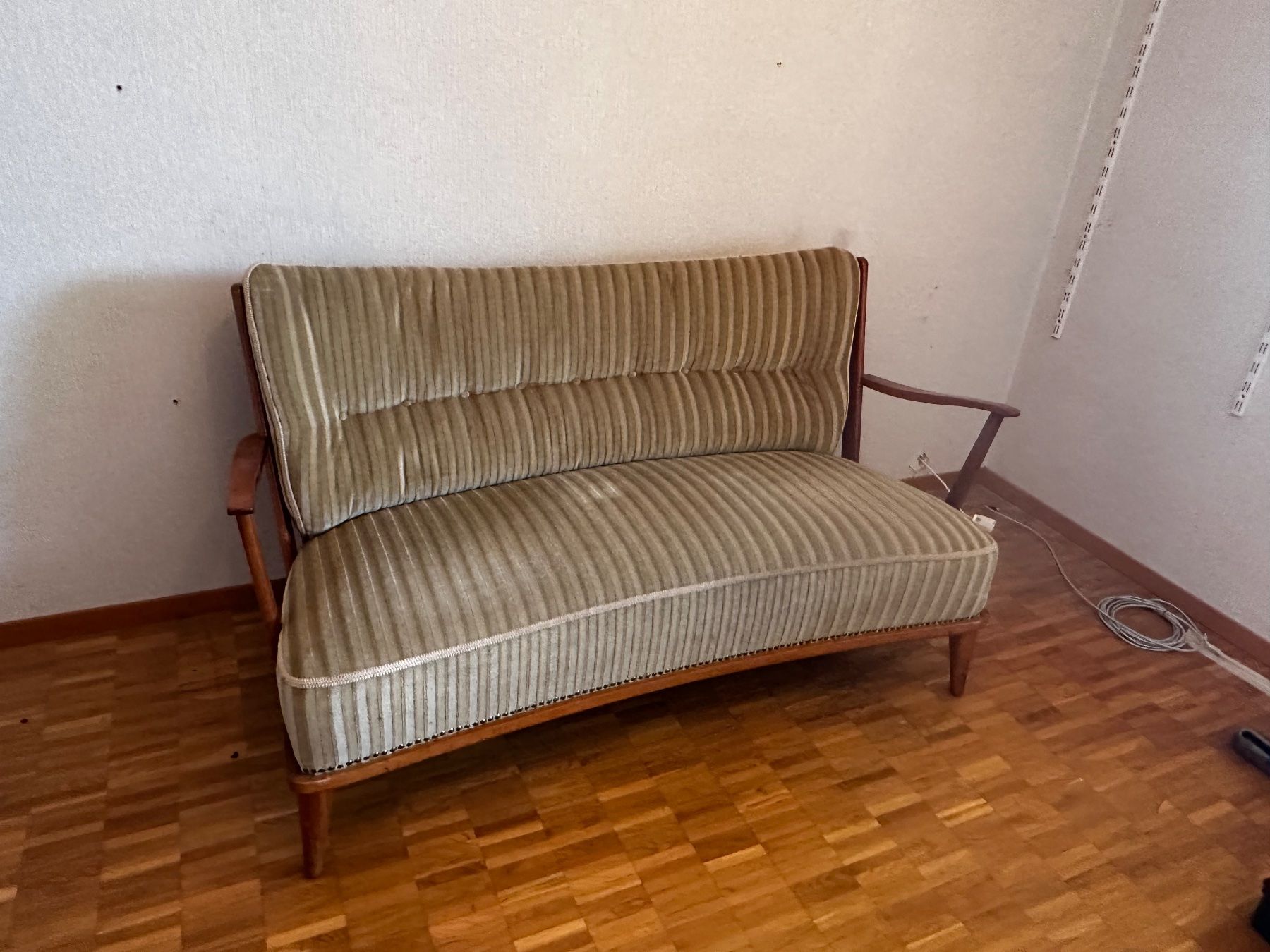 Divani: Couch gebraucht, super zustand Gold-Grün – Usato da Winterthur venduto da Bruhag68