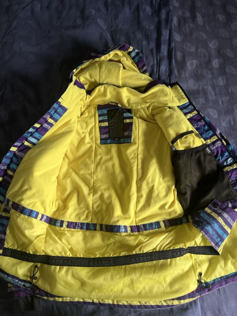 Protest Vestes & Manteaux: Skijacke 152 – D'occasion à Ins par rere23 1