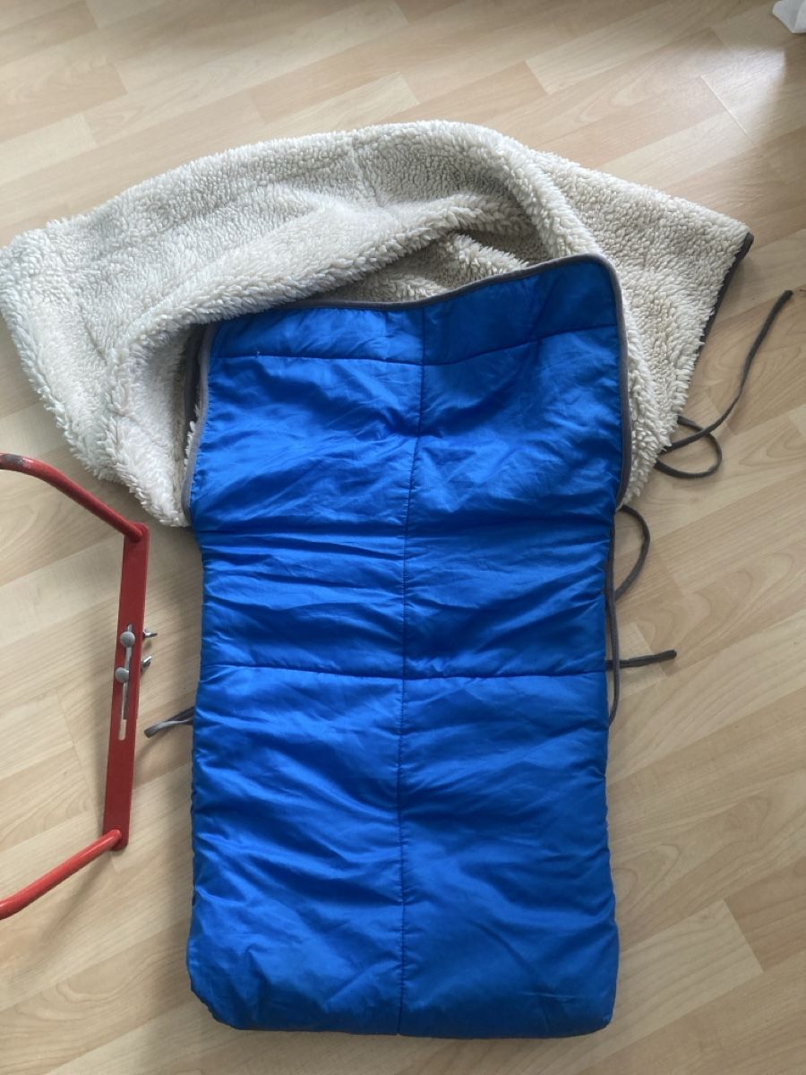 Auto-Kindersitze: Schlittensitz + Schlafsack Kinder – Gebraucht aus Walchwil von LJS1982 2