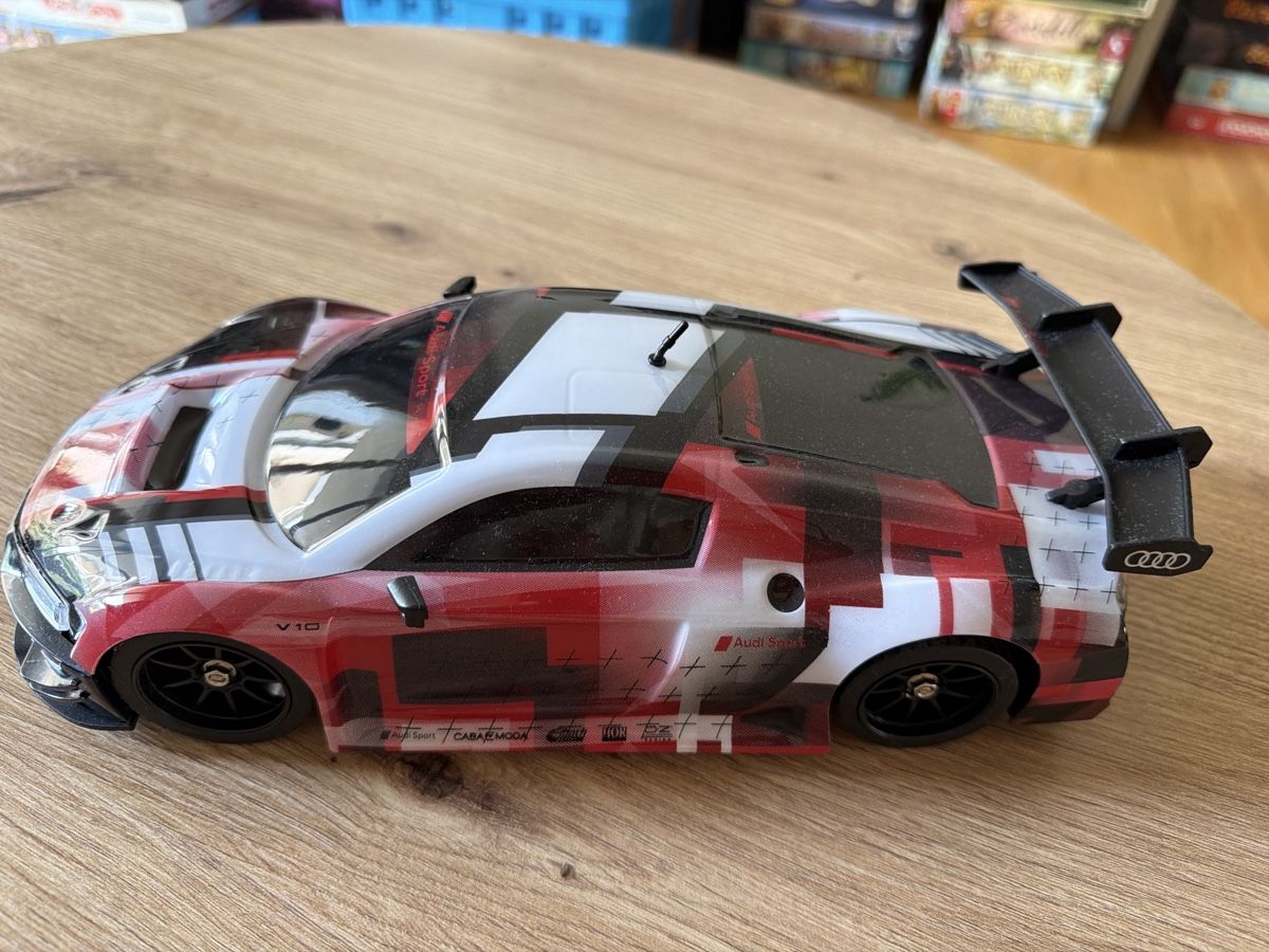 Carrera Modellismo RC: Carrera Audi R8 ferngesteuert  – Usato da Basel venduto da dgrauwiler 3