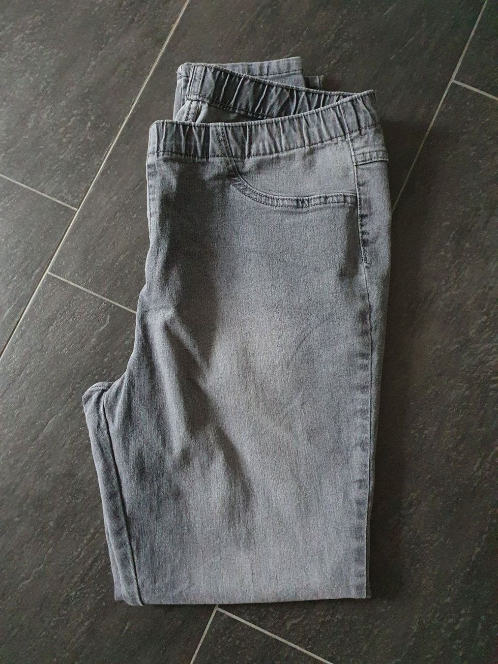 Jeans: Damen Jeans,Grau,Gr. 44 – Nuovo (secondo la descrizione) da Frauenfeld venduto da Bleeddragon