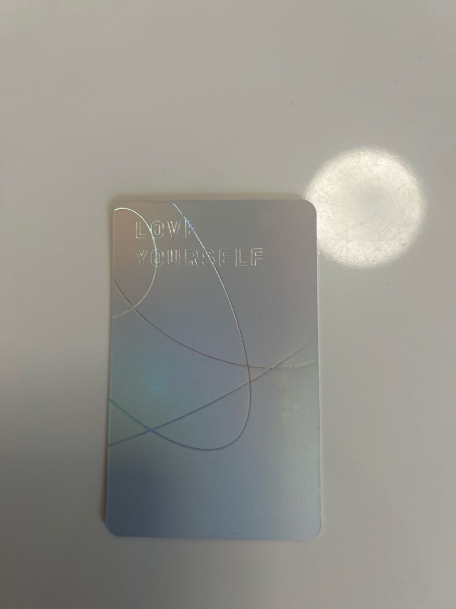 Posters & Illustrations: BTS Suga – Neuf avec emballage d'origine à Veytaux par ccristina 1