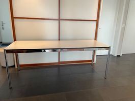 USM Haller Schreibtisch