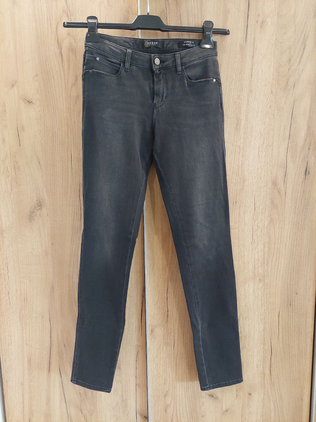 Guess Jeans: Guess Jeans – Usato da Flurlingen venduto da Atea8
