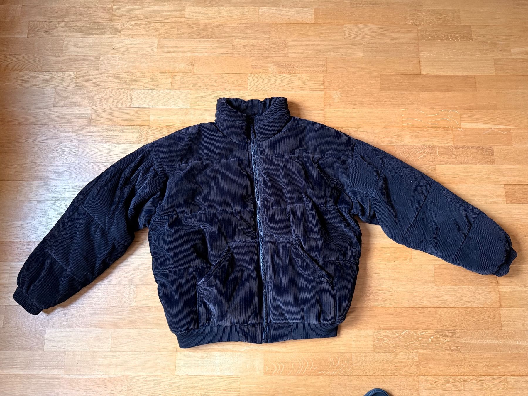 Giacche: Cord Pufferjacke von iets frans – Usato da Zürich venduto da Basilou98 1