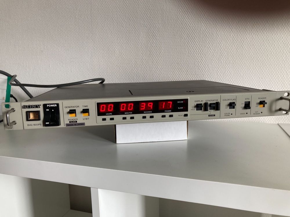 Sony Timecode Generator (Gebraucht) in Oberdiessbach für CHF 94 – mit ...