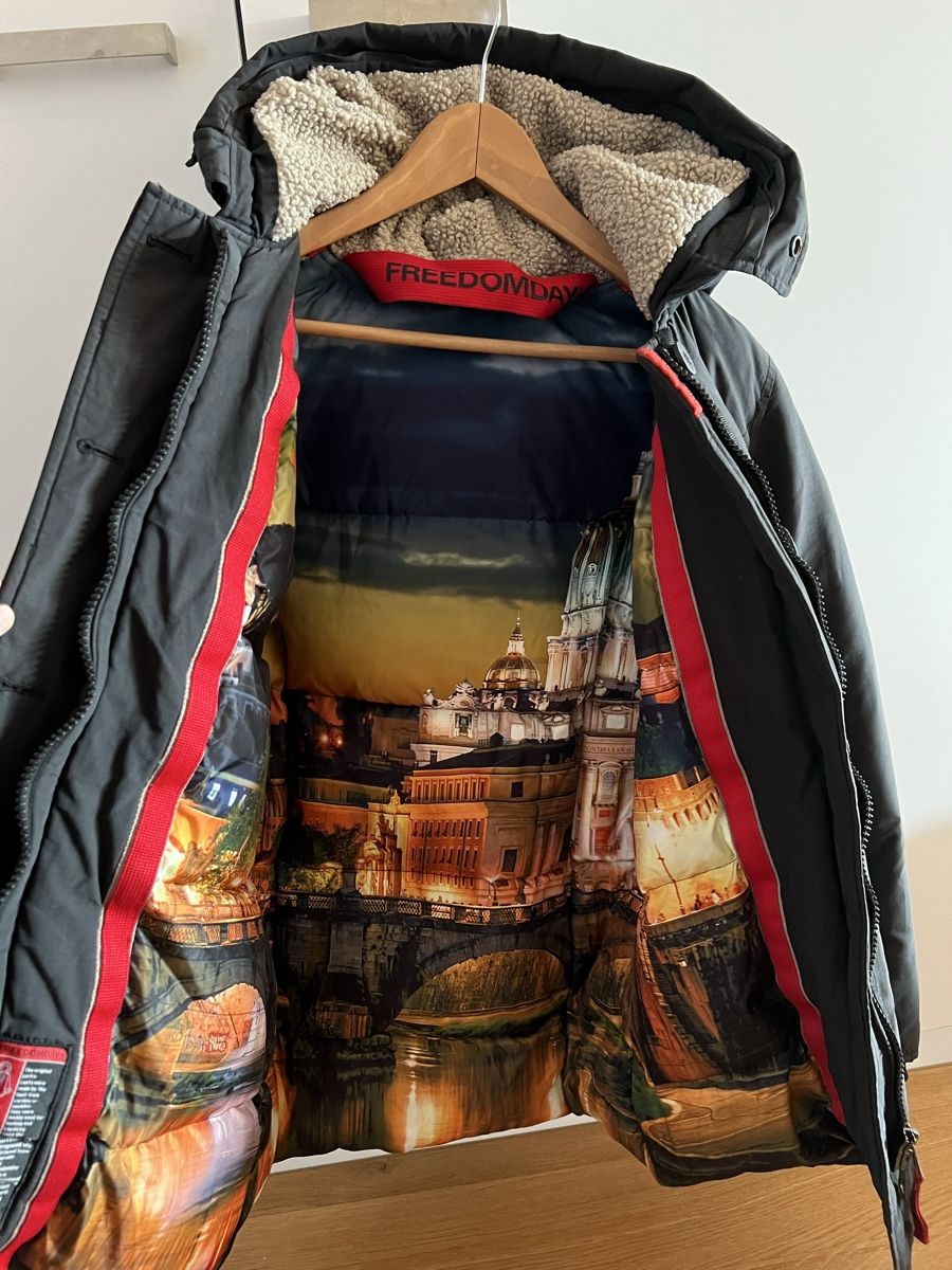 Giacche: FREEDOMDAY Winterjacke schwarz – Usato da Winterthur venduto da clemar 3