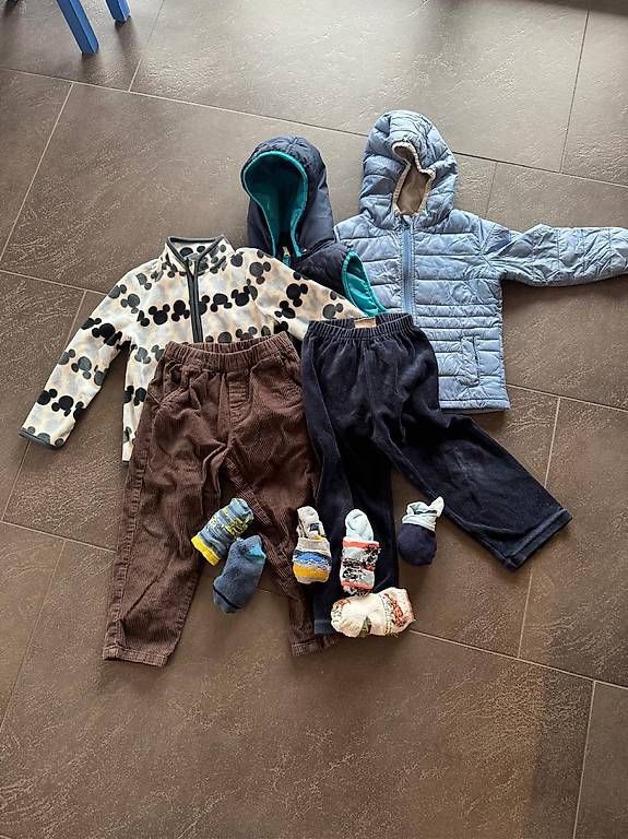 Lotti & Set di vestiti: Kleiderset Winter 98/104 – Usato da Brütten venduto da Snowkiwi 3