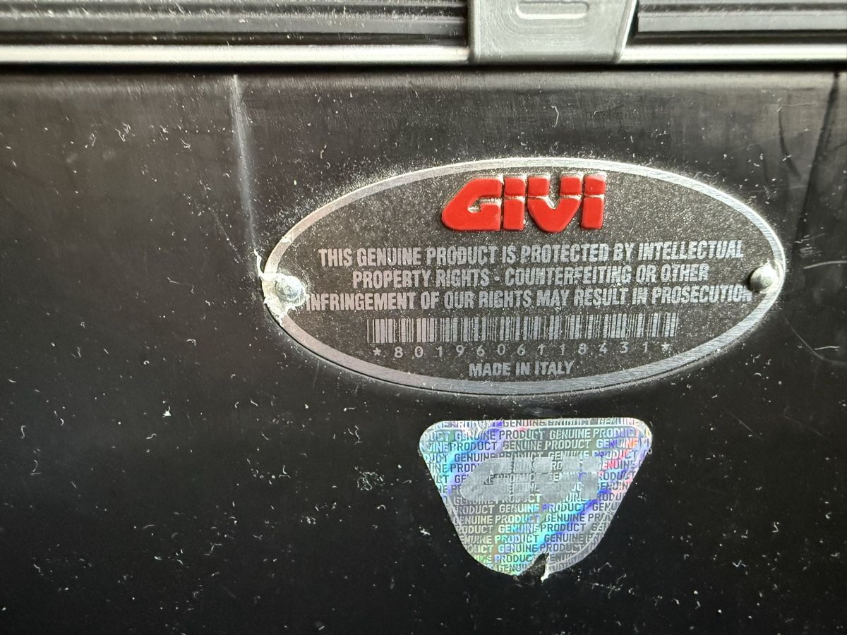 Givi Topcase: Top case for motorbike/scooter.   – Nuovo (secondo la descrizione) da Le Grand-Saconnex venduto da jor_7stl 8