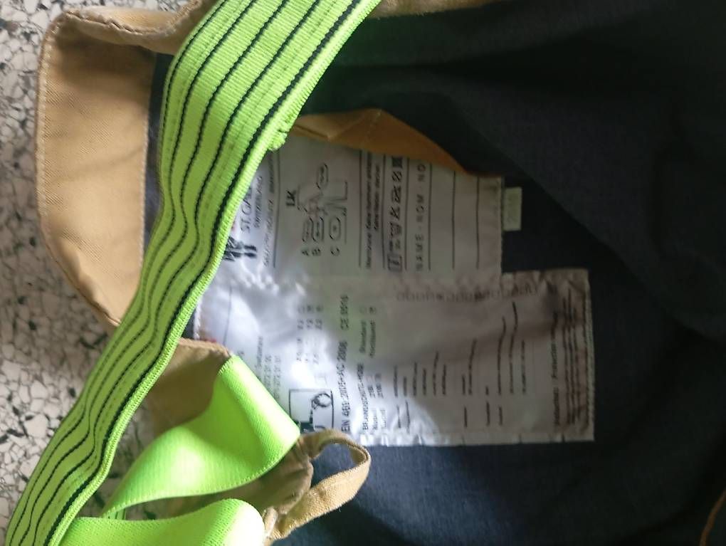 Pantaloni: Feuerwehr Hose – Usato da Basel venduto da Petergunn 1