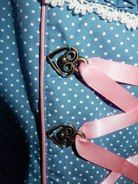 Vestiti & Gonne: Dirndl Grösse 152 – Usato da Menzingen venduto da Christoph040 3