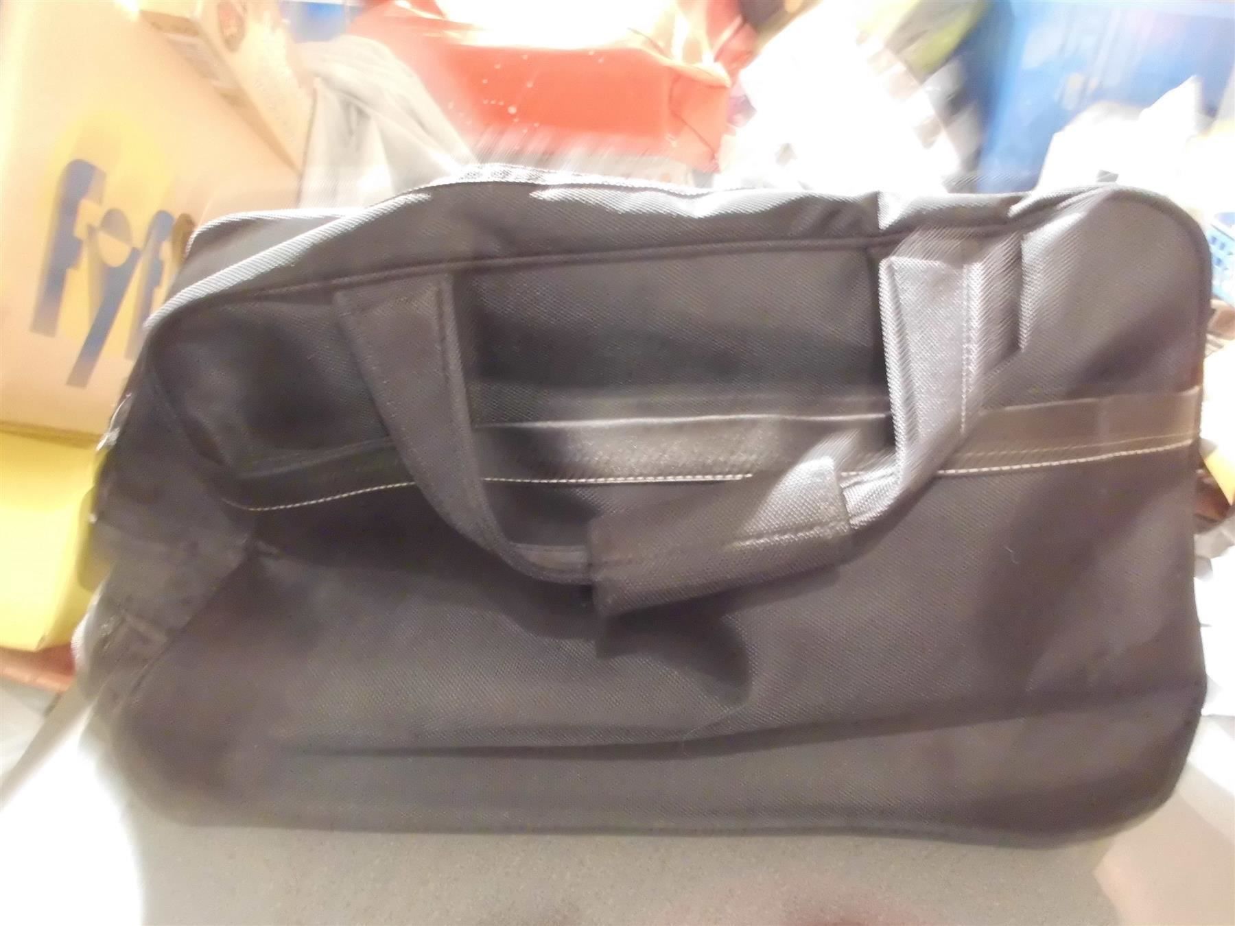 Borse: Reisetasche mit Rollen, schwarz, LUMI – Usato da Zürich venduto da abraxas1291 2