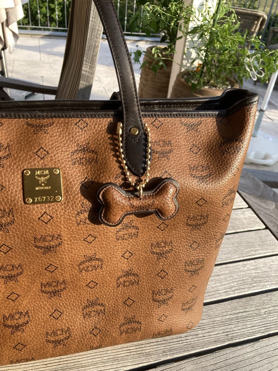 Mcm Taschen für Damen: MCM Tasche Braun mit Dogbone Anhänger – Gebraucht aus Niederdorf von Anderlemon 5