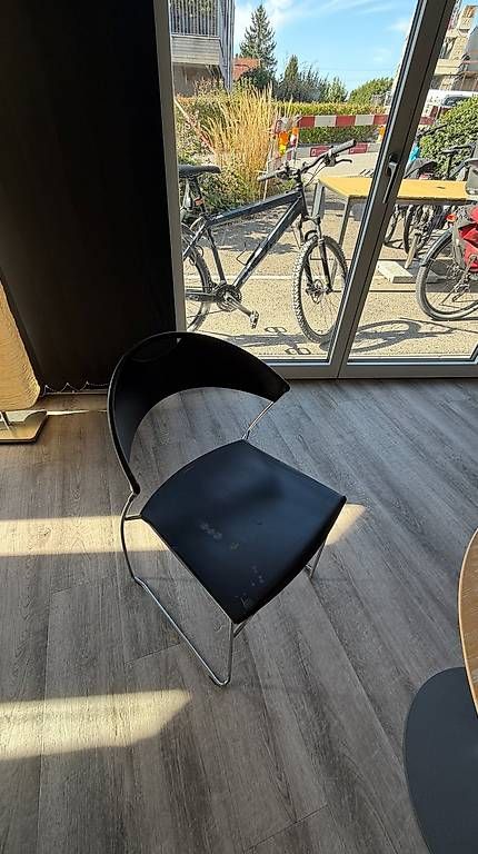 Set de table et chaises: Design Tisch-Set mit 3 Stühlen – D'occasion à Lyss par rap_r6zb 3