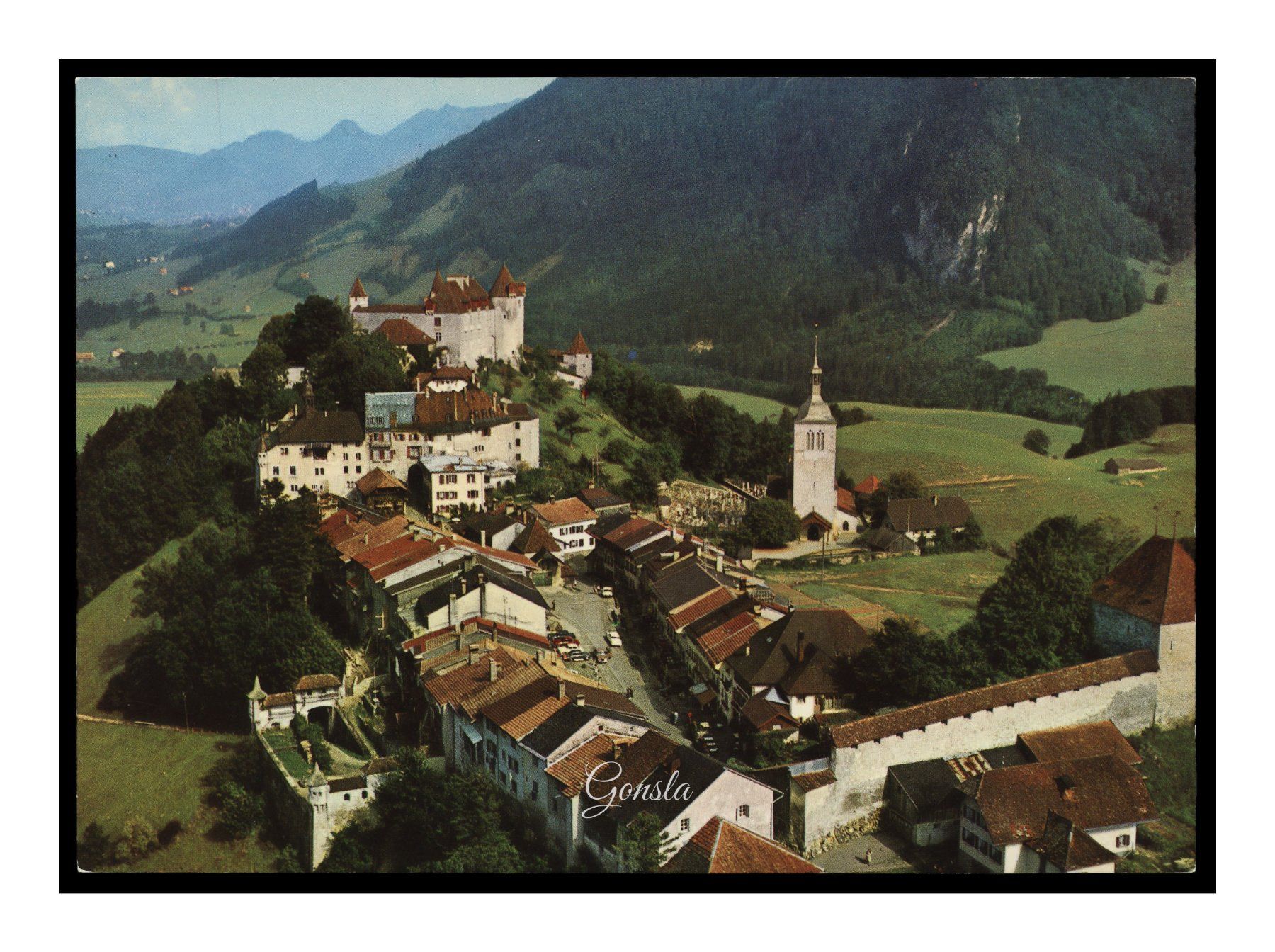 Ansichtskarten: GRUYÈRES - 1970 "Vue aérienne" – Gebraucht aus Onex von Lagorel01