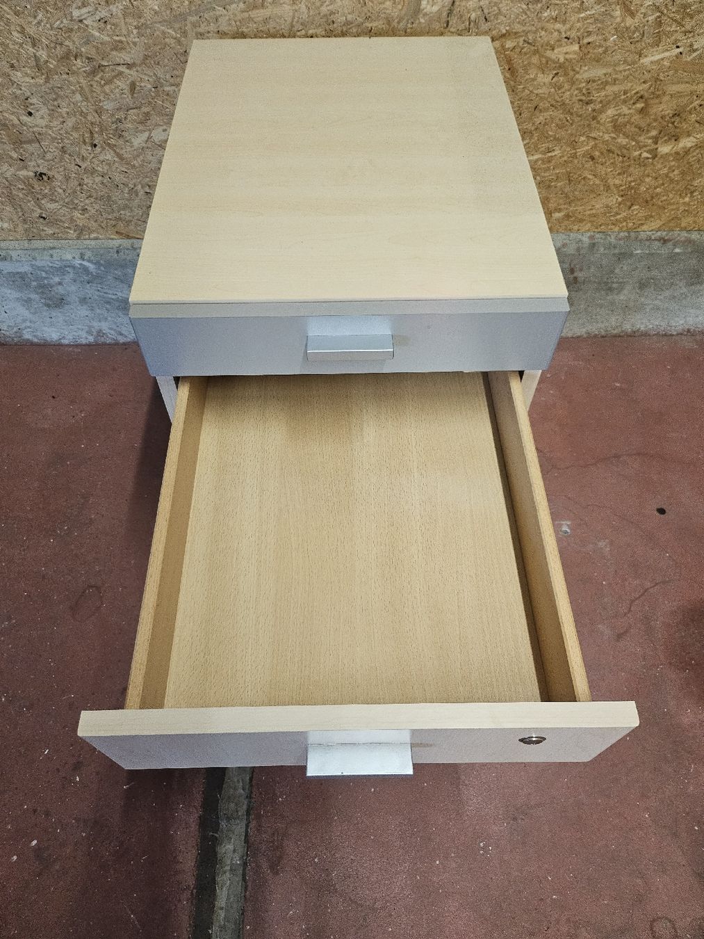 Korpus: Rollcontainer Buche Optik 3 Schubladen mit Schloss gebraucht – Gebraucht aus Busswil BE von Topsign 2