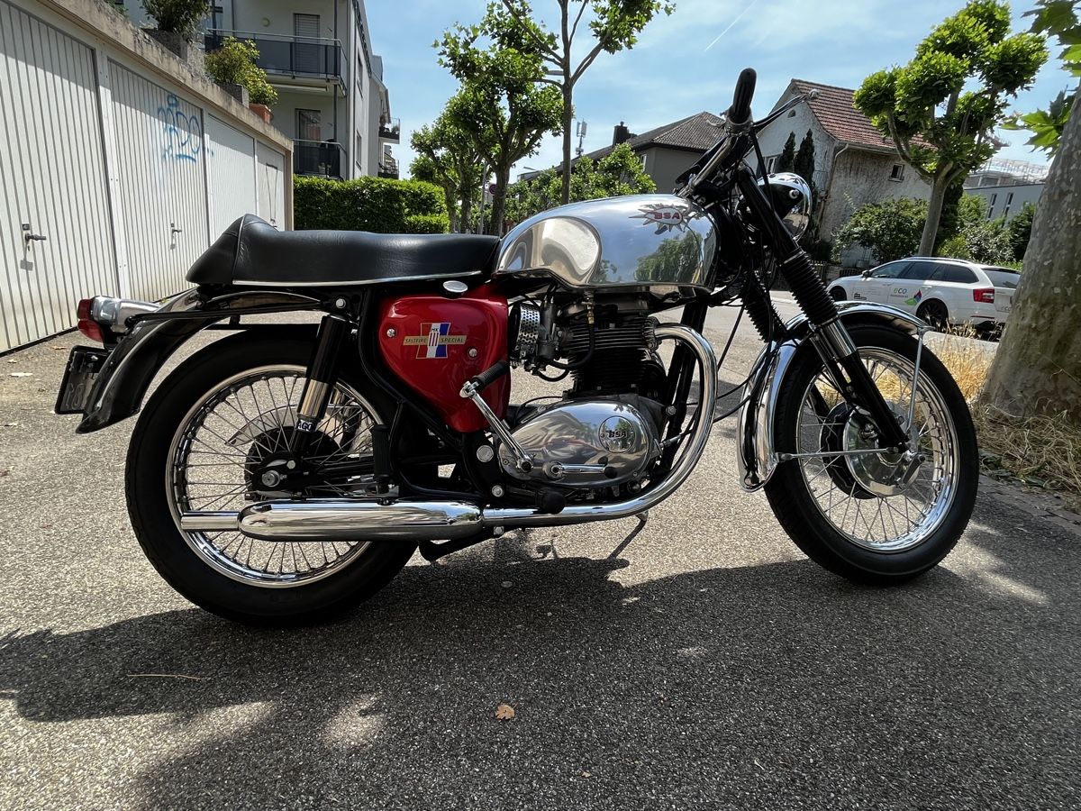 Route: BSA A65 Spitfire – D'occasion à Zürich par Pdreyer