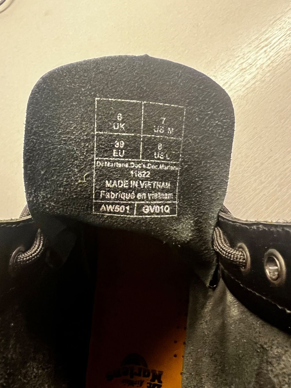 Dr. Martens Herrenschuhe: Schwarze Dr. Martens Schuhe – Gebraucht aus Chur von MarcusinChur 4