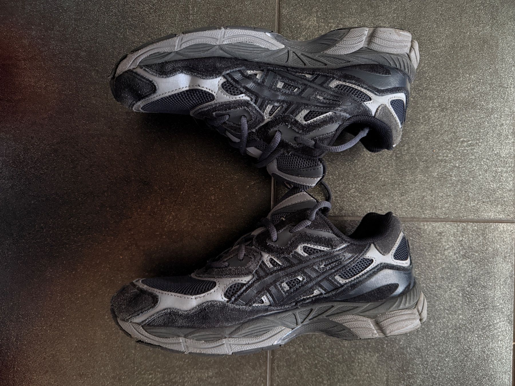 Asics Scarpe da uomo: Asics Gel-NYC Schwarz 42.5 – Usato da Zürich venduto da mar_j552 3
