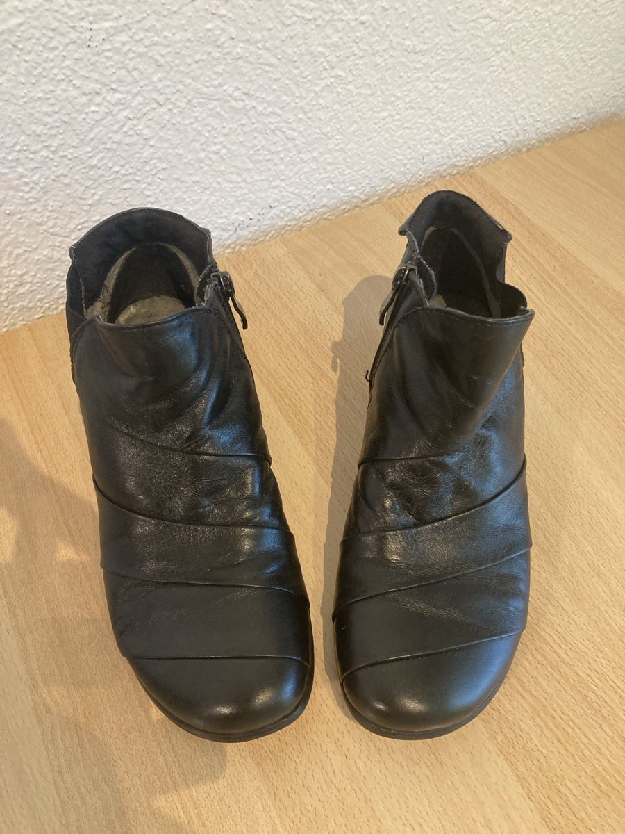Scarpe da donna: Lederstiefeletten – Usato da Bern venduto da NAJAW85