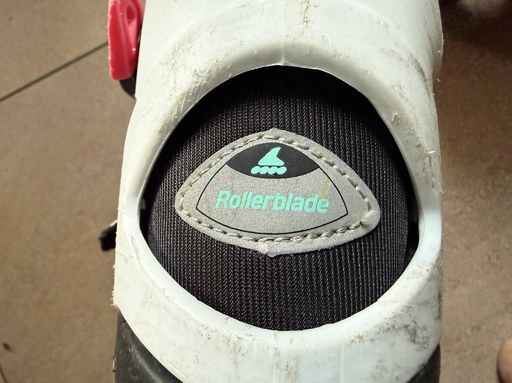 Inline-Skating & Rollschuhe: Inlineskates Grösse 33-38 von Rollerblade – Gebraucht aus Sirnach von CH8370AB 2