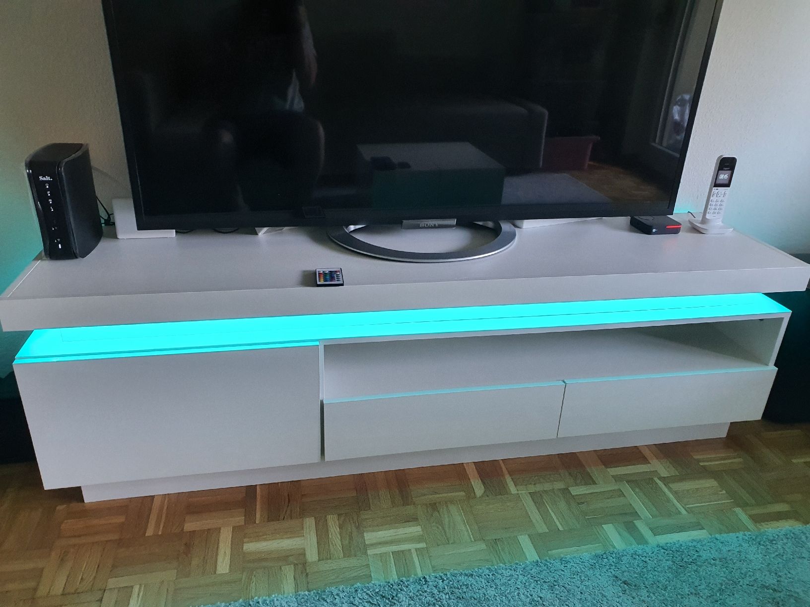 Mobili TV: Fernsehschrank weiss gebraucht – Usato da Wolfhausen venduto da str_92ww 2