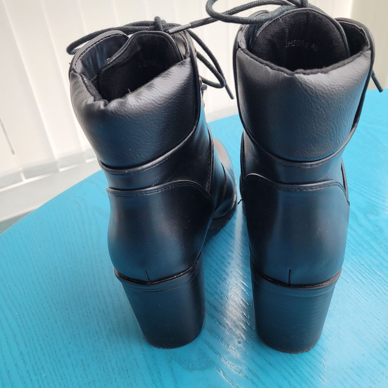 Scarpe da donna: Stiefelette  ,Schnürboots , schwarz , Grösse 40 – Nuovo (secondo la descrizione) da SCHÜBELBACH venduto da CoKaHa 5