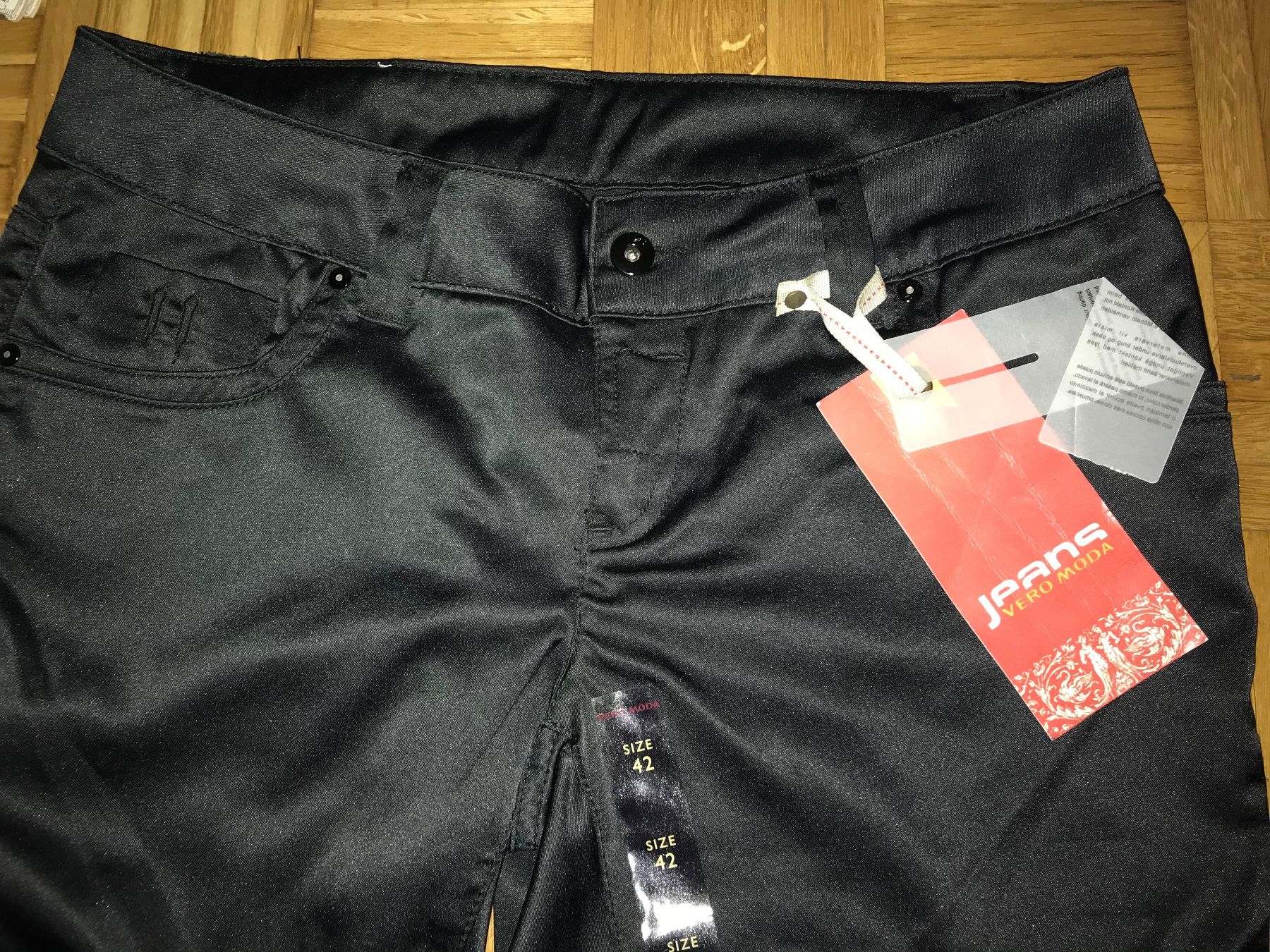 Vero Moda Pantaloni: Hose von Vero Moda Grösse 42 schwarz – Nuovo (secondo la descrizione) da Emmenbrücke venduto da Hathor123 7