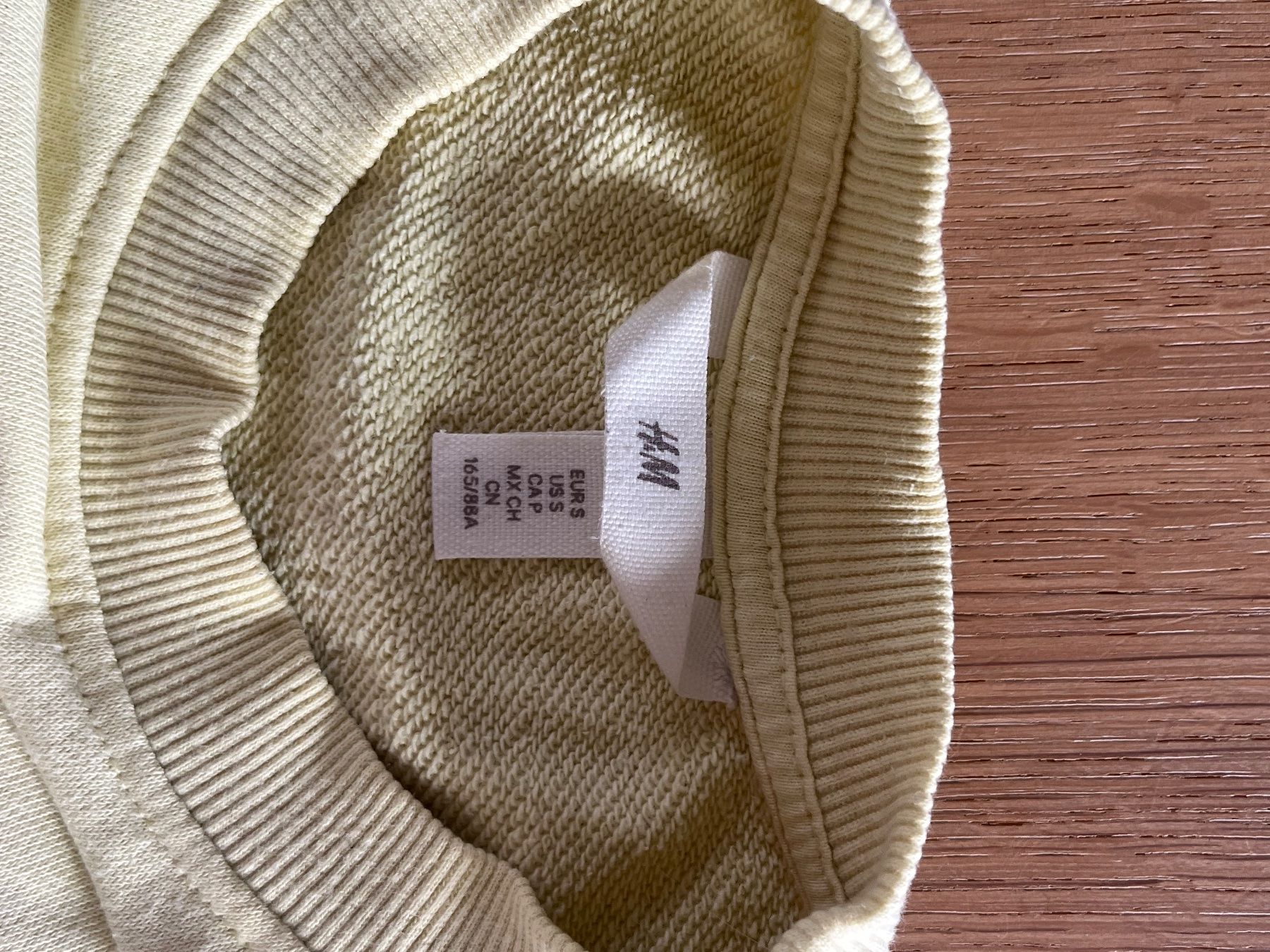 H&M Maglioni & Felpe: Pullover hellgelb – Usato da Laupen BE venduto da lee_ym6v 4