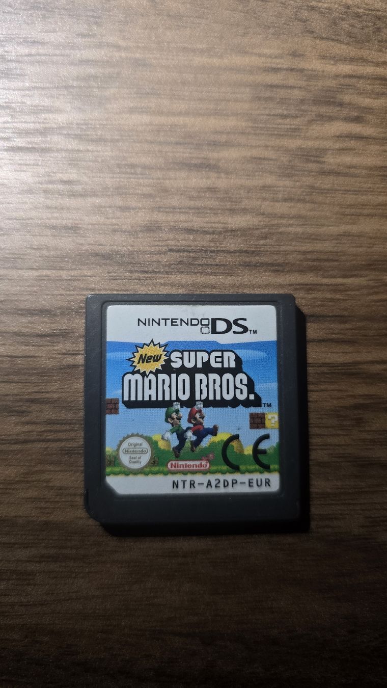 Nintendo Jeux: Nintendo DS New Super Mario Bros. – D'occasion à Wohlen AG par jan_9l9q