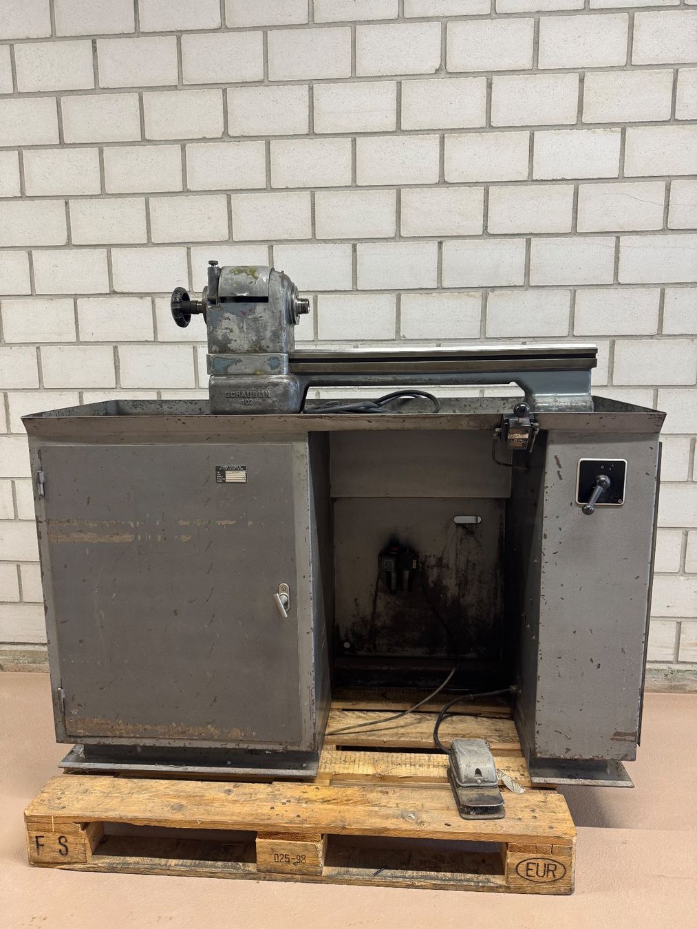Schaublin Tutte le macchine: Schaublin 102 tour avec banc, machine-outil précise! – Usato da Aarberg venduto da SNMachines