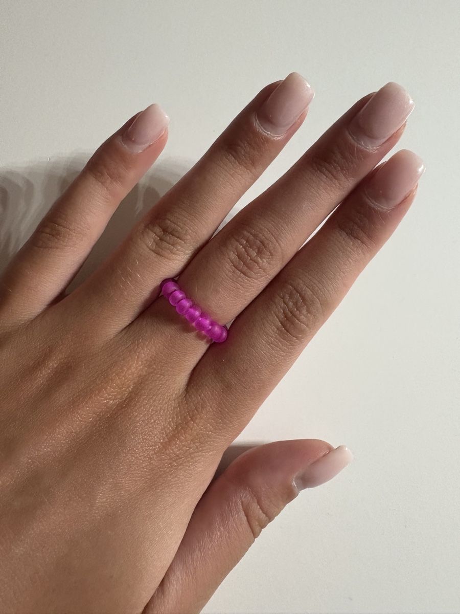 Ringe: Elastischer Perlenring in leuchtendem Lila – Neu (gemäss Beschreibung) aus Winterthur von nik_pr58