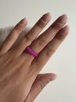 Elastischer Perlenring in leuchtendem Lila